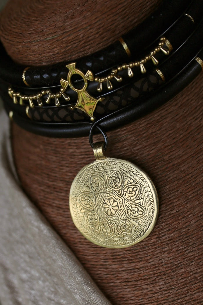 Collier a quatre rangs