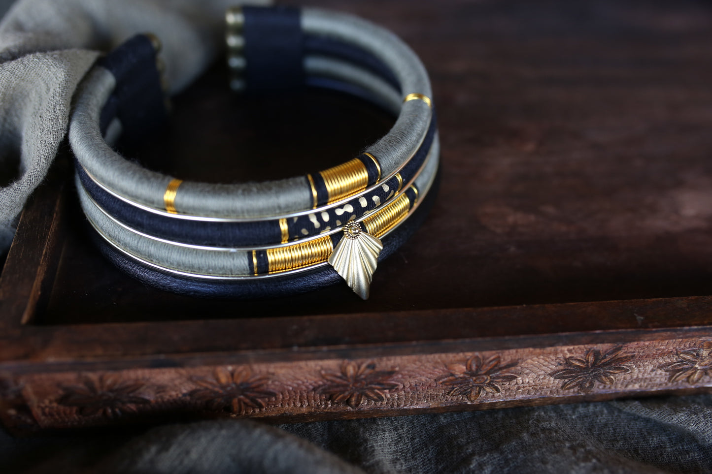 ❖ Collier a quatre rangs ❖