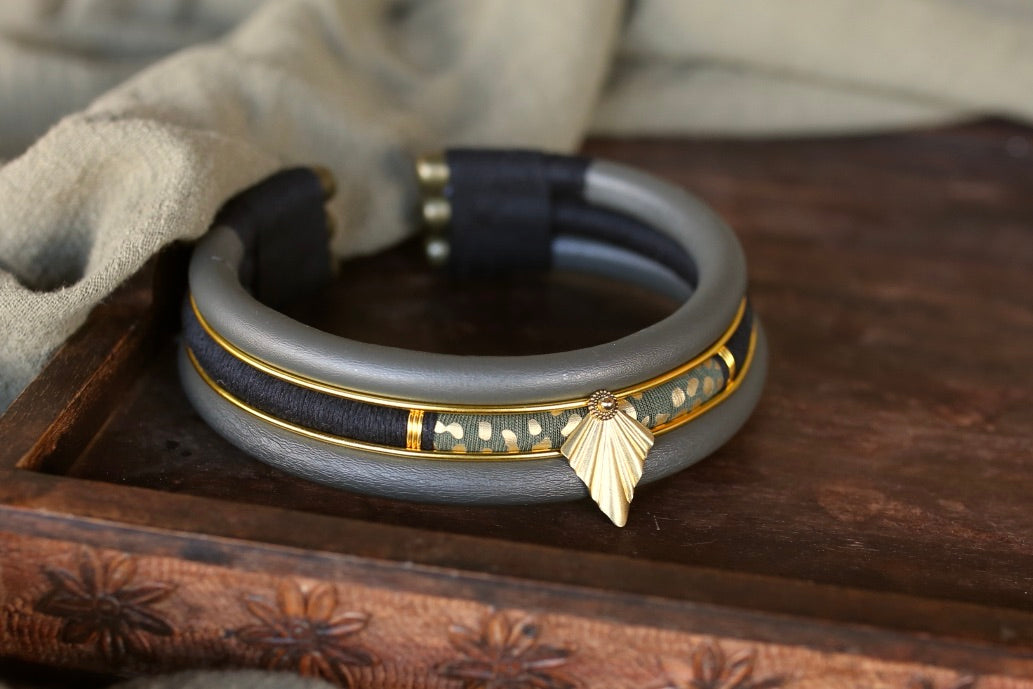 ❖ Collier a trois rangs ❖