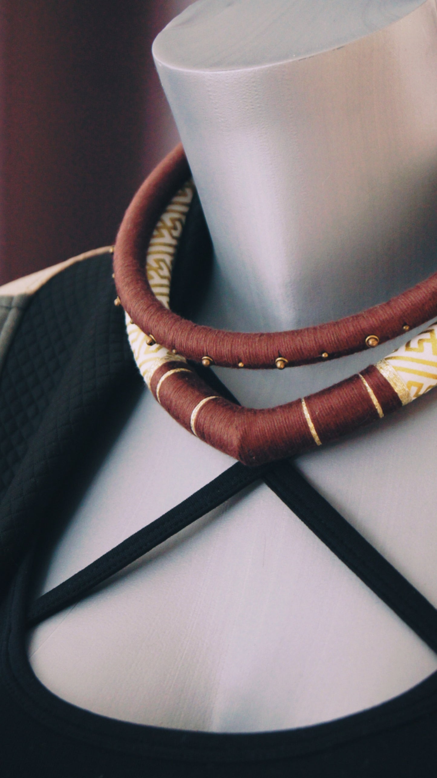 Collier Swastika Wild