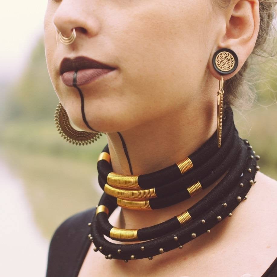 Double torc Saral Wild