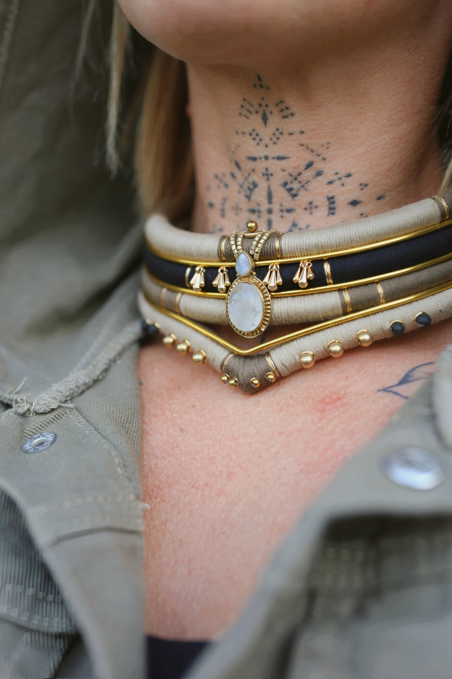 Collier Moon Essence