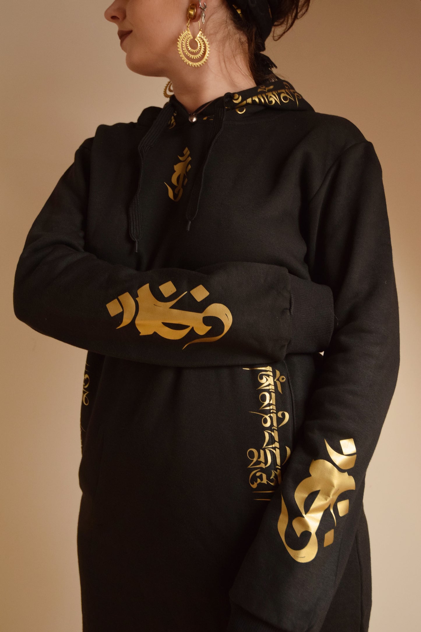 Sweat-robe “Vajra Sacred”