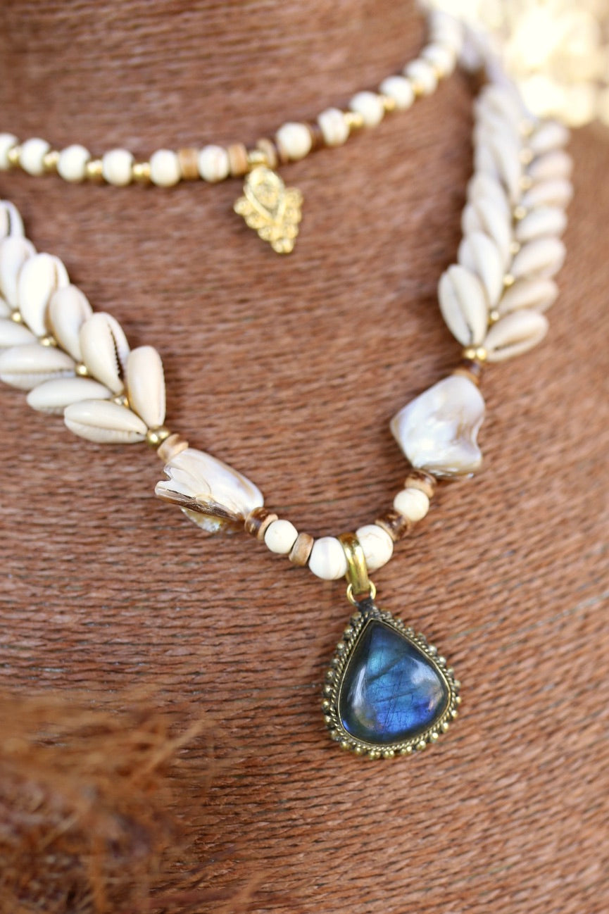 Collier « Lagon Sacré »