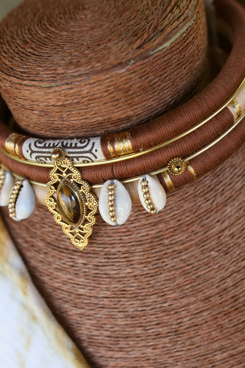 Solea Tribal – Collier ras de cou