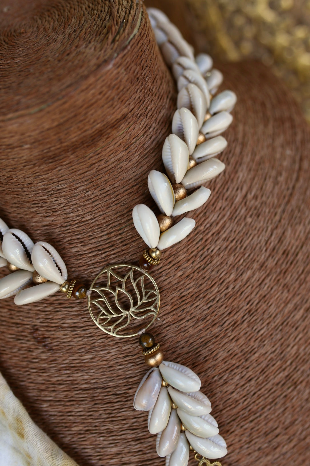 Lotus Spirit – Collier coquillages