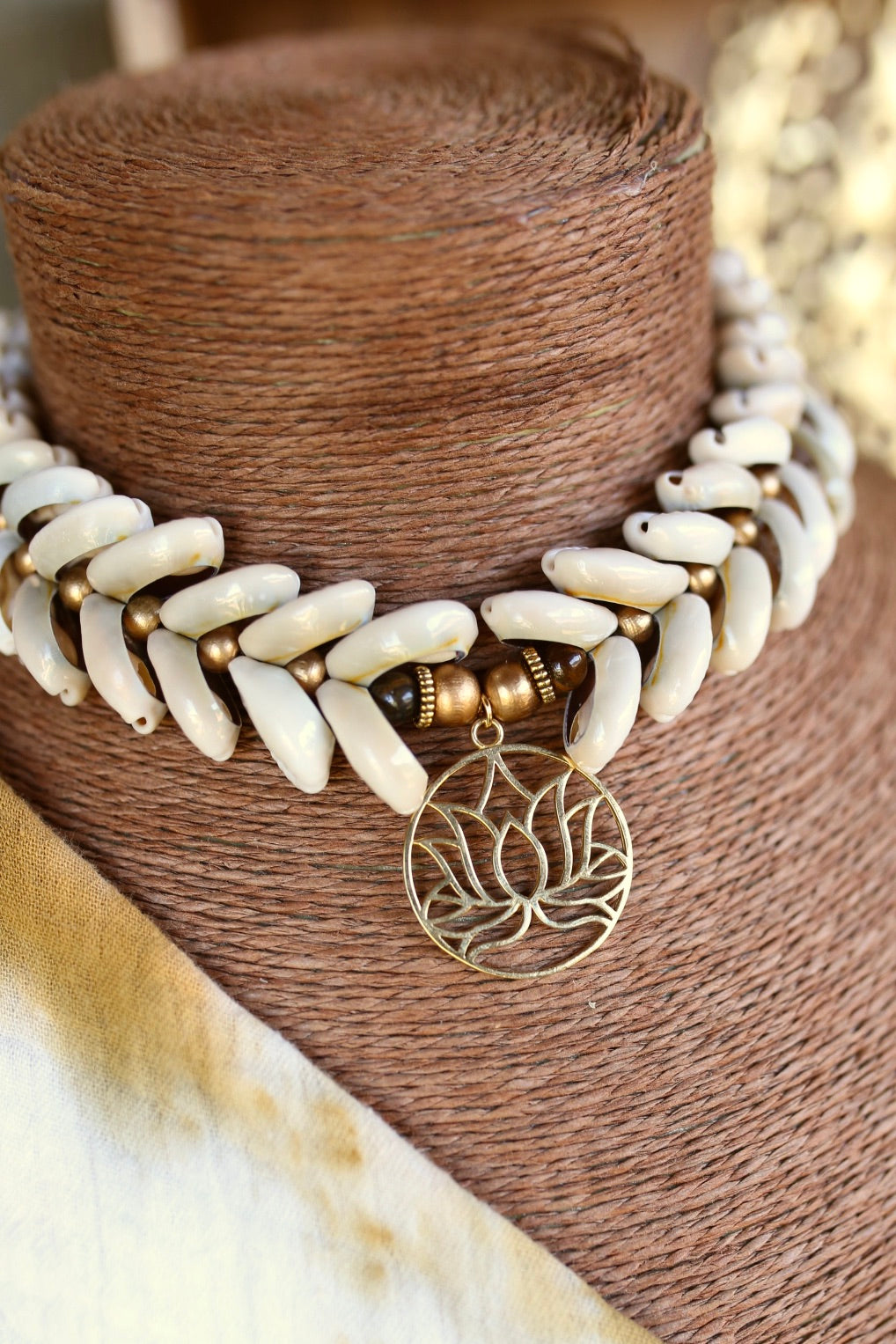 Lotus Shell – Ras de cou coquillages