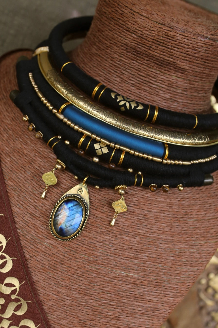 Collier "Shakti"
