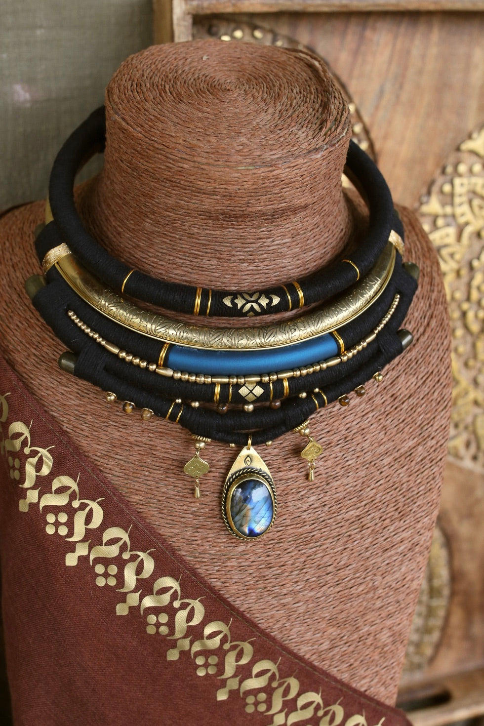 Collier "Shakti"