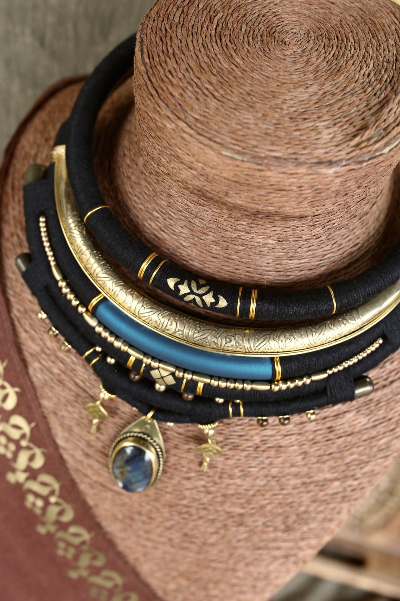 Collier "Shakti"