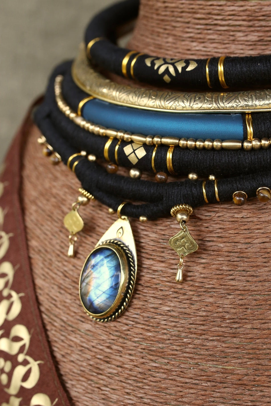 Collier "Shakti"