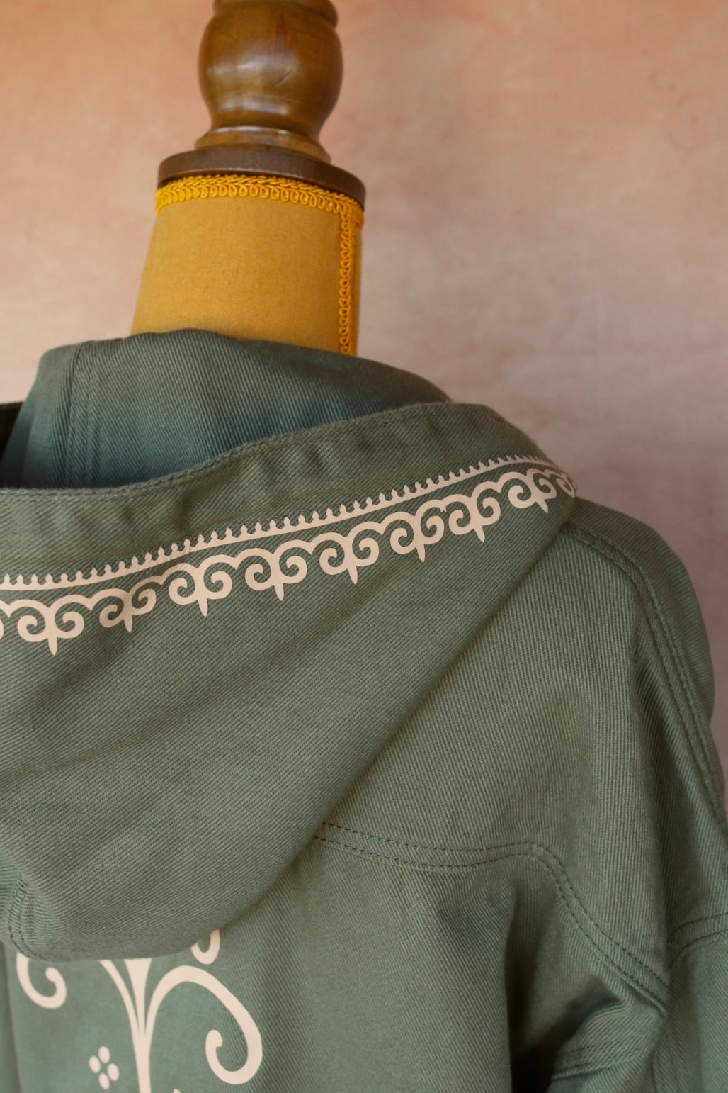 Veste en jean kaki à capuche