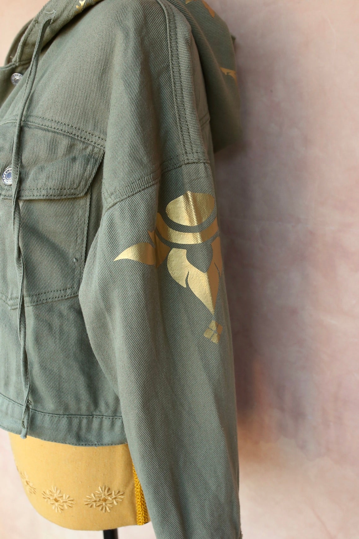 Veste en jean kaki à capuche