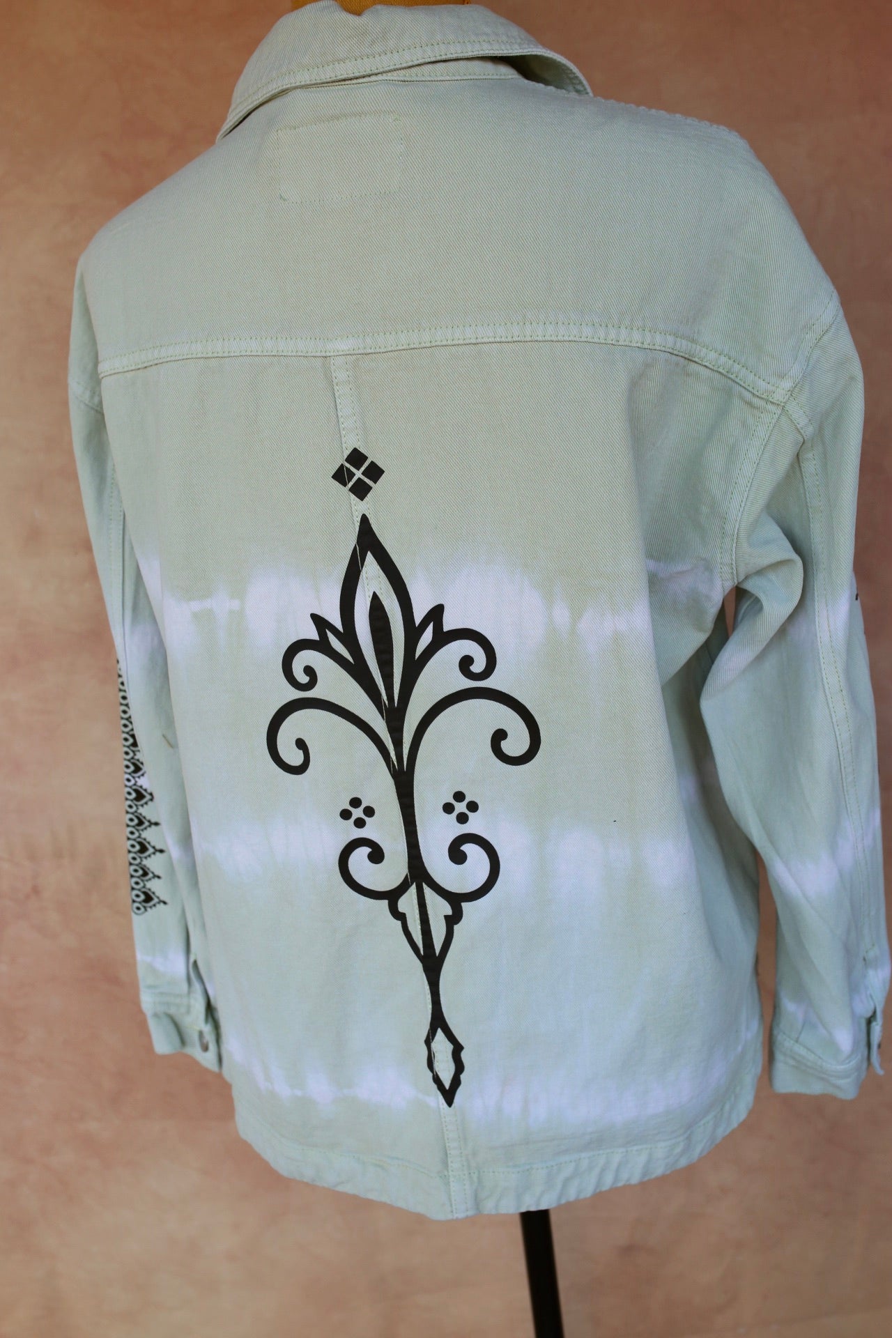 Veste en jean tie and dye