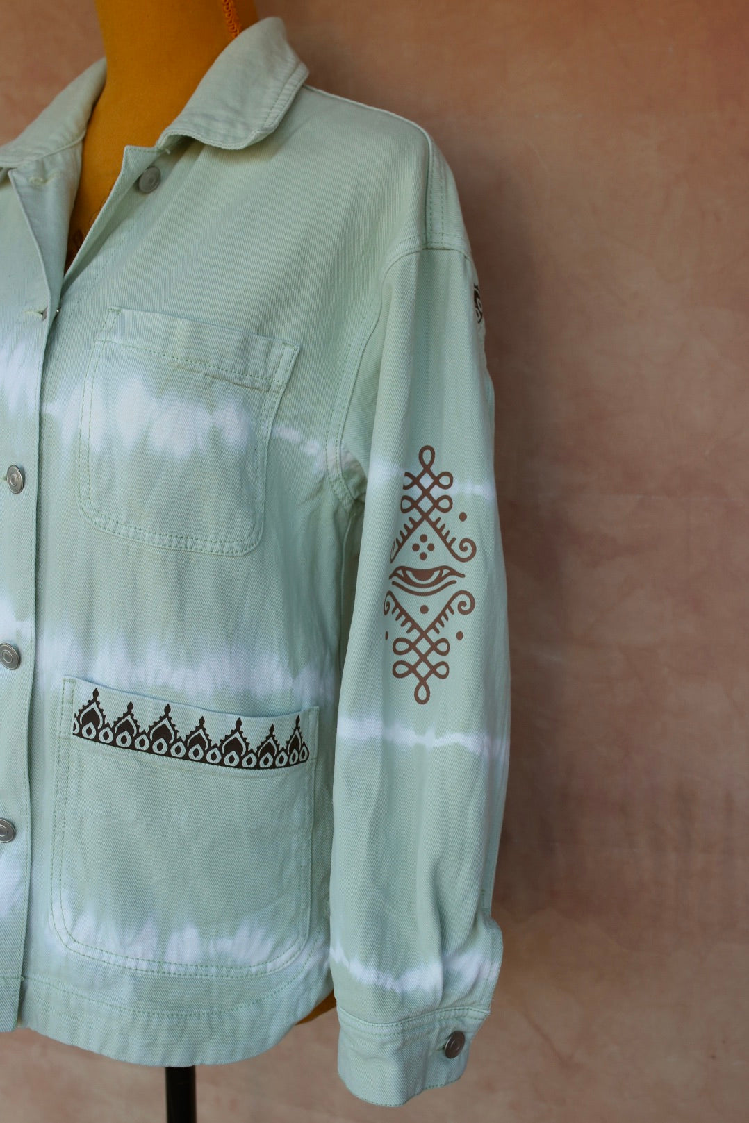 Veste en jean tie and dye