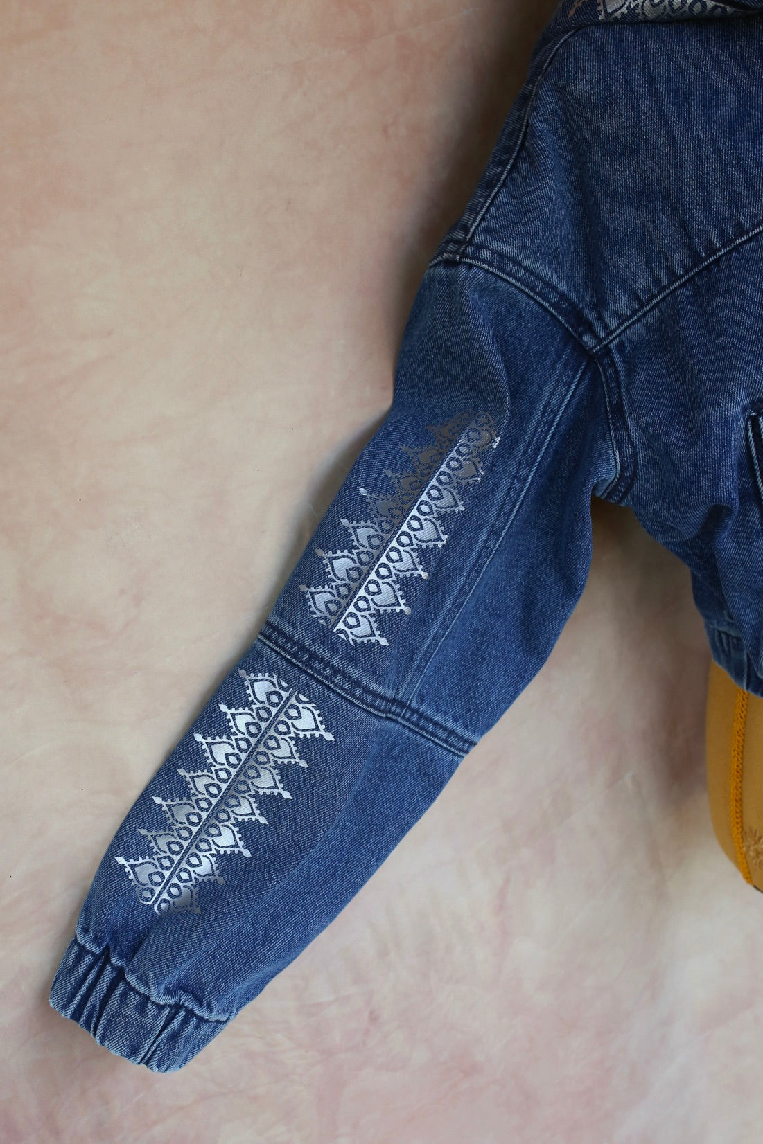 Veste en jean bleu à capuche