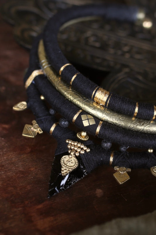 Collier Obsidian Arrow