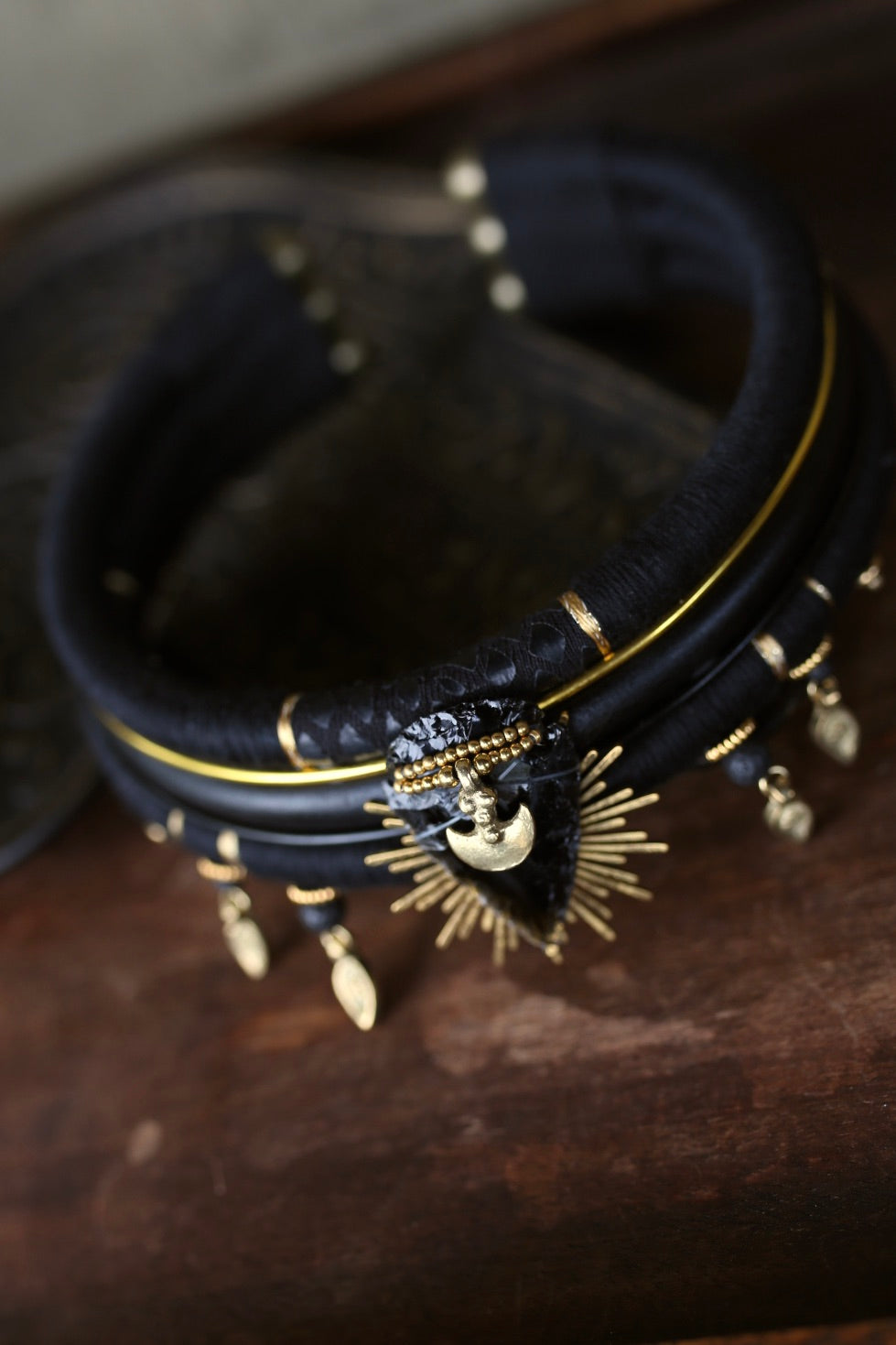 Collier Obsidian Sun Talisman