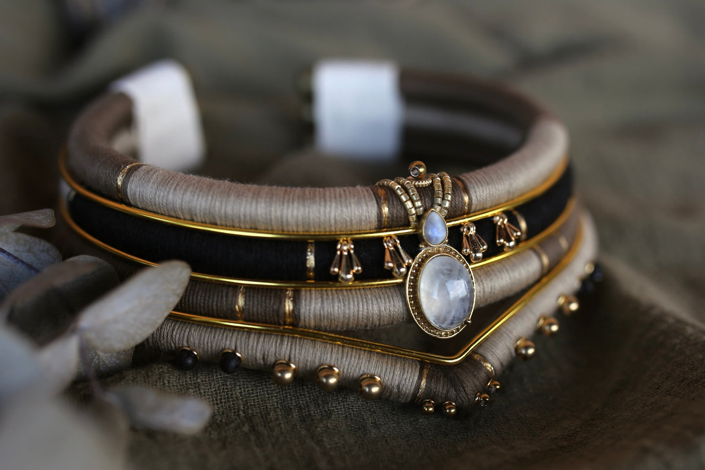 Collier Moon Essence