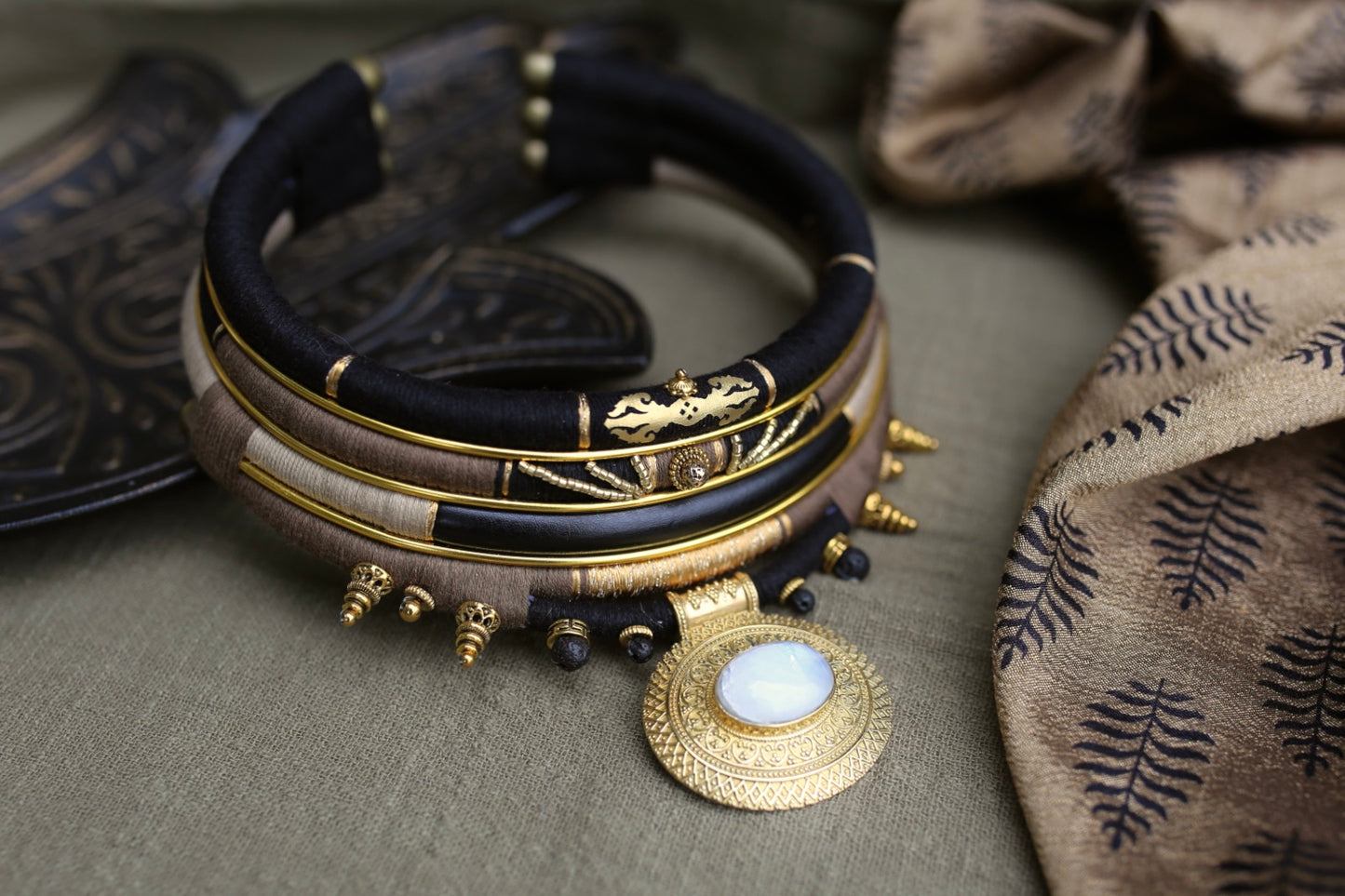 Collier “Mantra Moon”