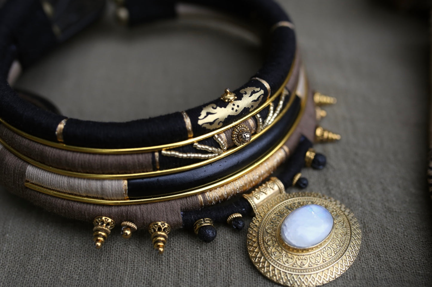 Collier “Mantra Moon”