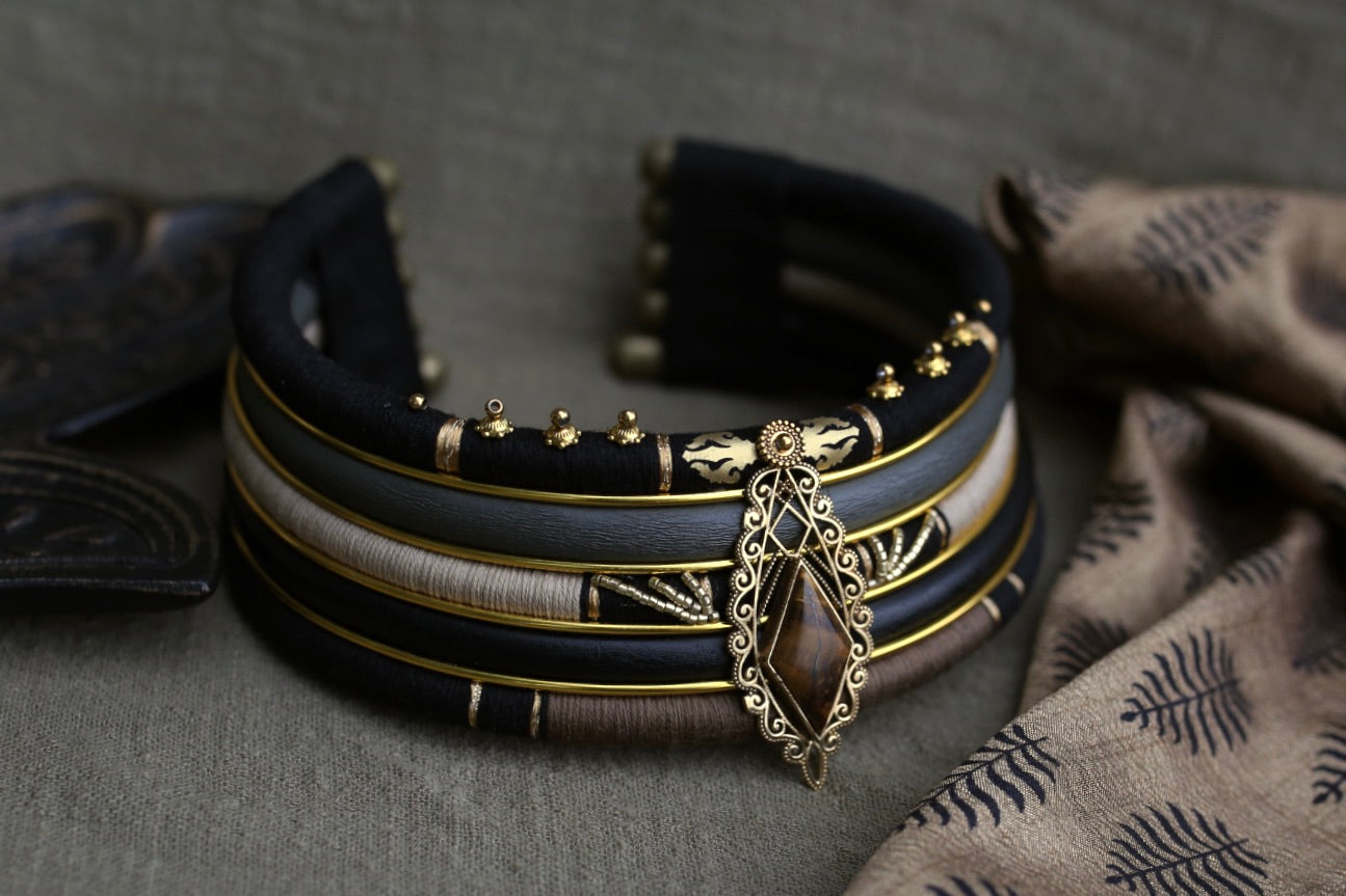Collier “Tiger Sacred”