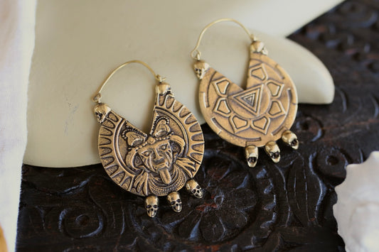 Boucle d'oreille en laiton
