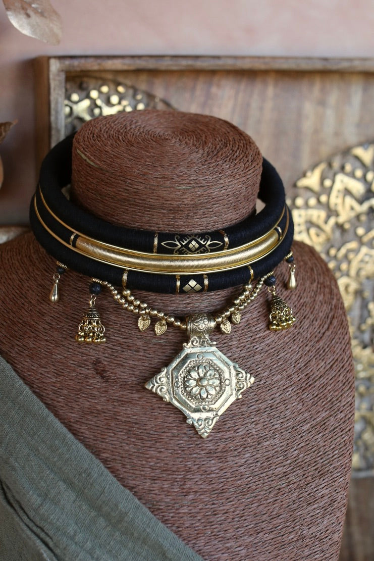 ❖ Collier à trois rangs ❖