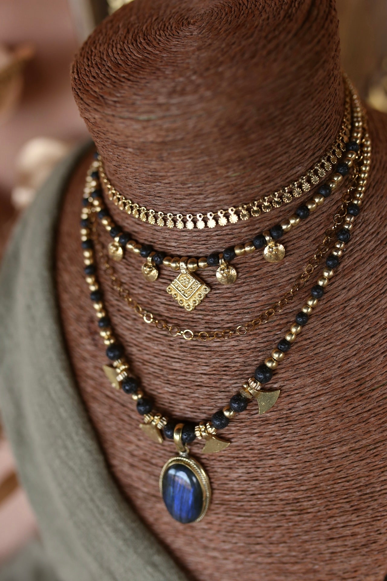 ❖ Collier multi rangs ❖