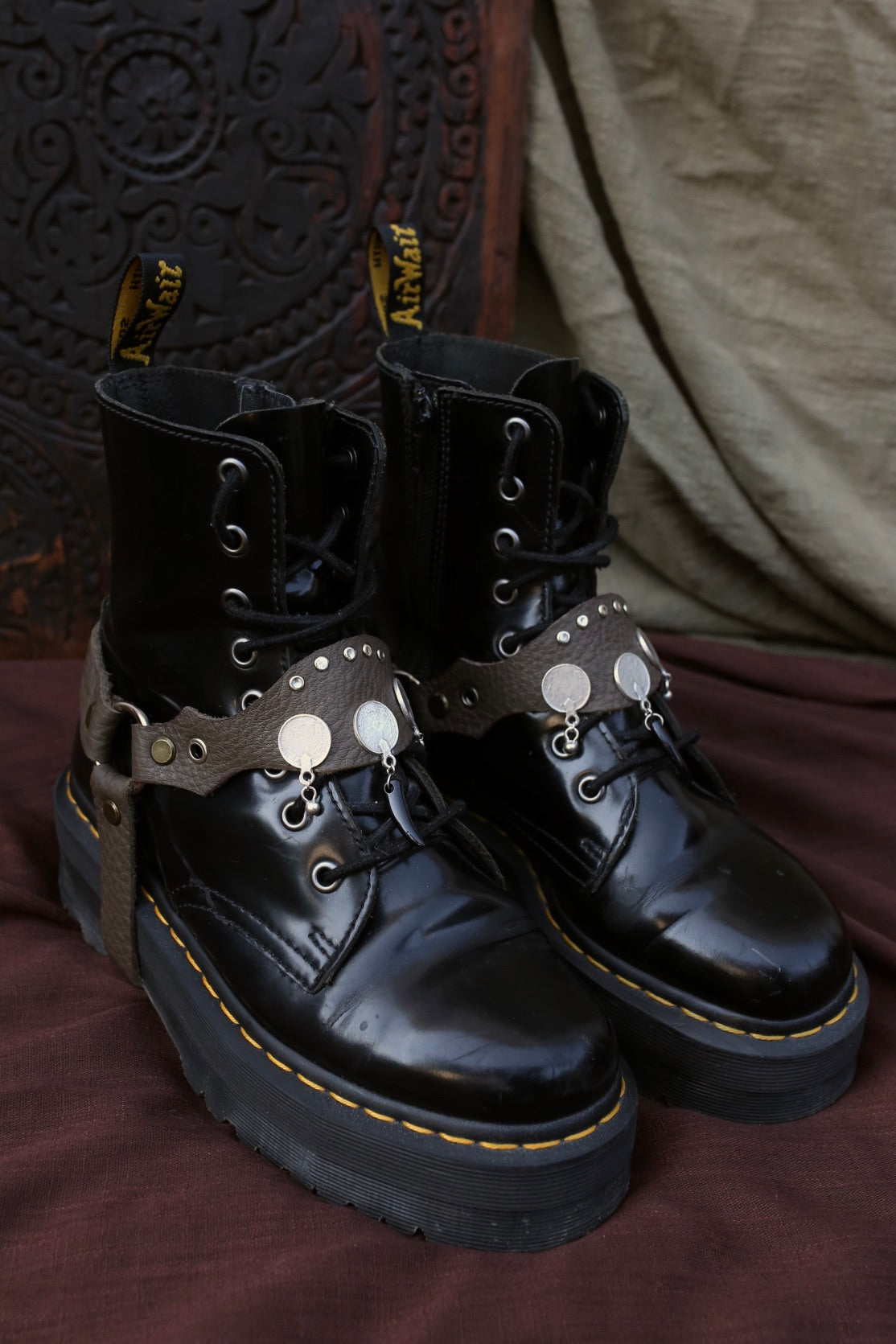 Boot Straps « Silver Trail »