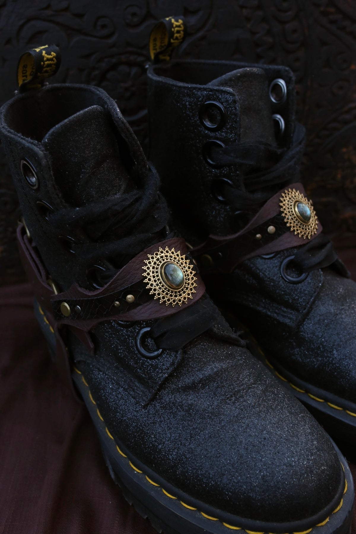 Boot Straps « Midnight Moon »