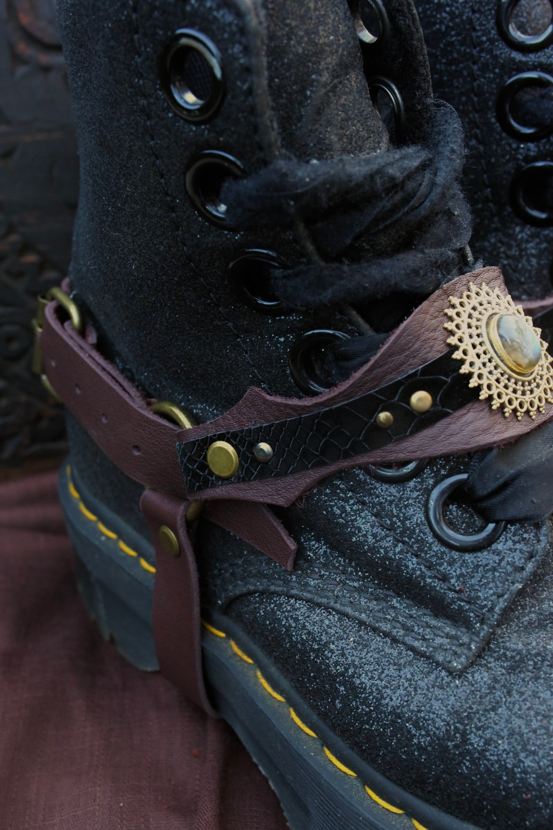Boot Straps « Midnight Moon »